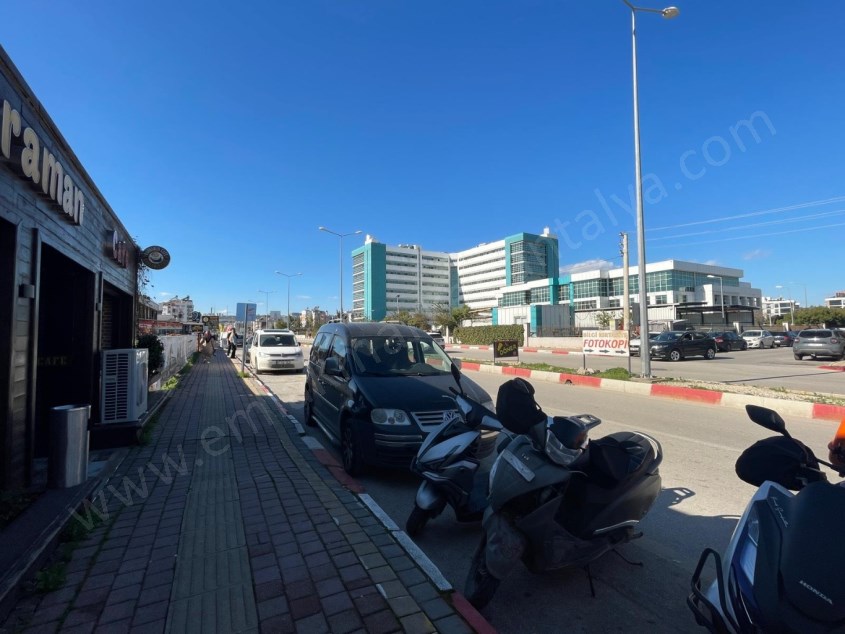 KEPEZ DEVLET HAST. KARŞISI İŞLEK CADDE ÜZERİNDE SATILIK DÜKKAN