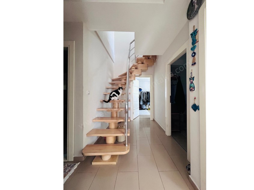 AKKUYUDA ÖNÜ AÇIK ASANSÖRLÜ DOĞALGAZLI GENİŞ DUBLEKS