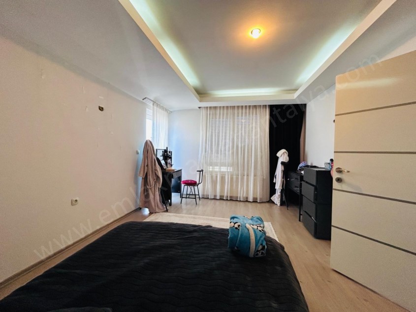 AKKUYUDA ÖNÜ AÇIK ASANSÖRLÜ DOĞALGAZLI GENİŞ DUBLEKS