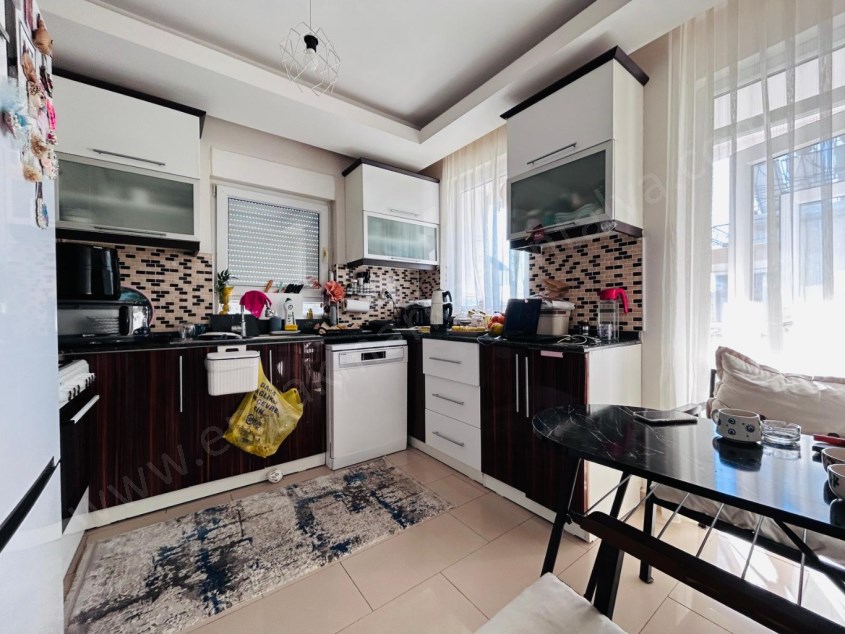 AKKUYUDA ÖNÜ AÇIK ASANSÖRLÜ DOĞALGAZLI GENİŞ DUBLEKS