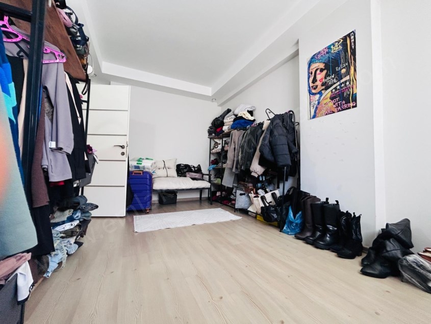 AKKUYUDA ÖNÜ AÇIK ASANSÖRLÜ DOĞALGAZLI GENİŞ DUBLEKS