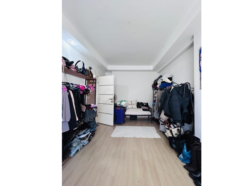 AKKUYUDA ÖNÜ AÇIK ASANSÖRLÜ DOĞALGAZLI GENİŞ DUBLEKS