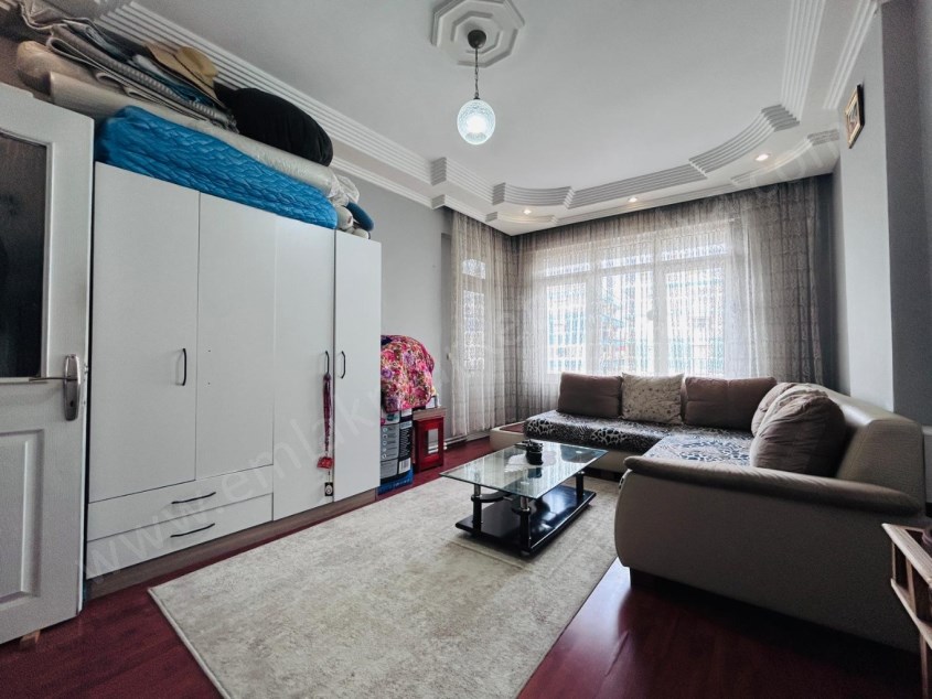 MEVLANA CADDESİ ÜZERİ ASANSÖRLÜ ARAKAT GENİŞ 3+1