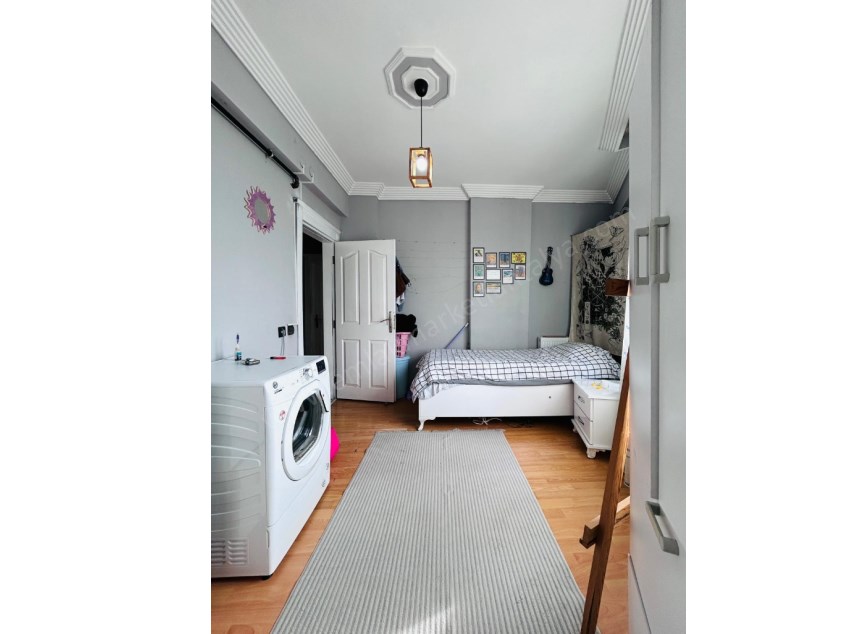 MEVLANA CADDESİ ÜZERİ ASANSÖRLÜ ARAKAT GENİŞ 3+1