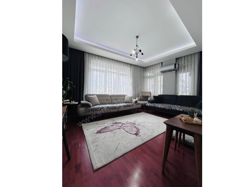 MEVLANA CADDESİ ÜZERİ ASANSÖRLÜ ARAKAT GENİŞ 3+1