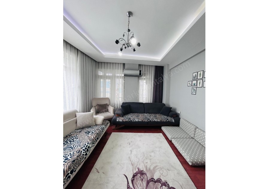 MEVLANA CADDESİ ÜZERİ ASANSÖRLÜ ARAKAT GENİŞ 3+1