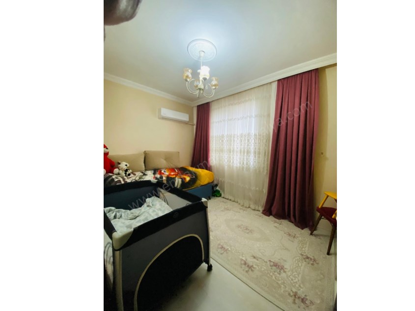 KÖŞEBAŞI CEPHELERİ AÇIK OKUL, PAZAR VE HASTANE YAKINI 2+1 ARAKAT