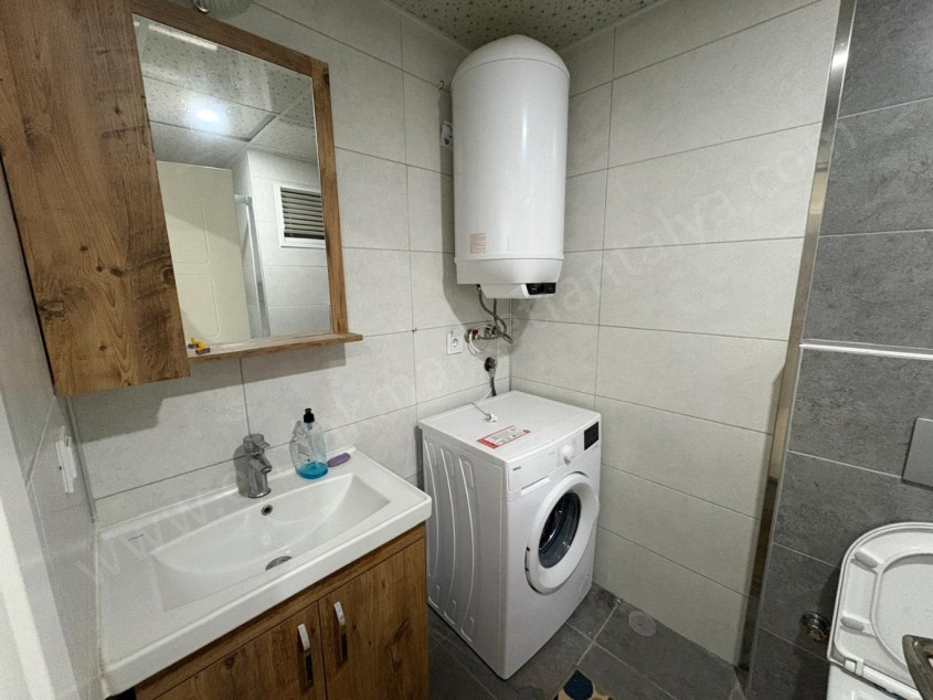 YÜZME HAVUZLU , OTOPARKLI , SAUNALI SİTE İÇİNDE FIRSAT 2+1 DAİRE