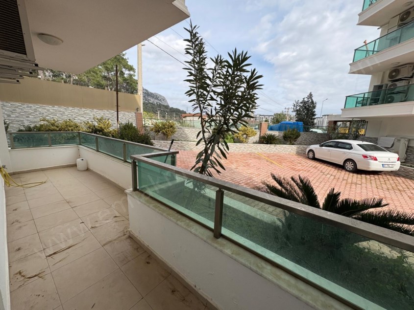 YÜZME HAVUZLU , OTOPARKLI , SAUNALI SİTE İÇİNDE FIRSAT 2+1 DAİRE