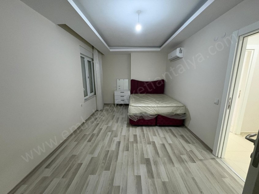 YÜZME HAVUZLU , OTOPARKLI , SAUNALI SİTE İÇİNDE FIRSAT 2+1 DAİRE