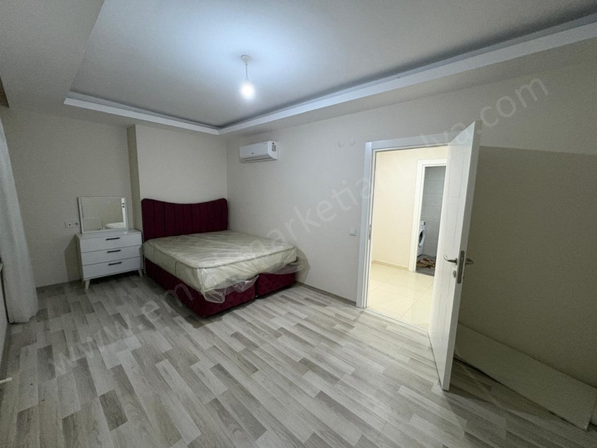 YÜZME HAVUZLU , OTOPARKLI , SAUNALI SİTE İÇİNDE FIRSAT 2+1 DAİRE