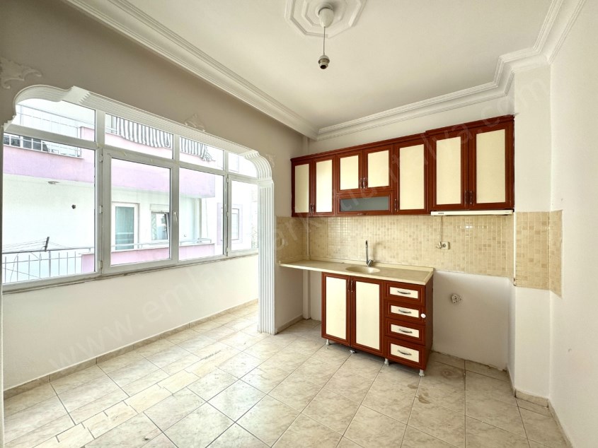 ETİLER KIZILIRMAK CADDE YANINDA KATTA GENİŞ 2+1 FIRSAT DAİRE