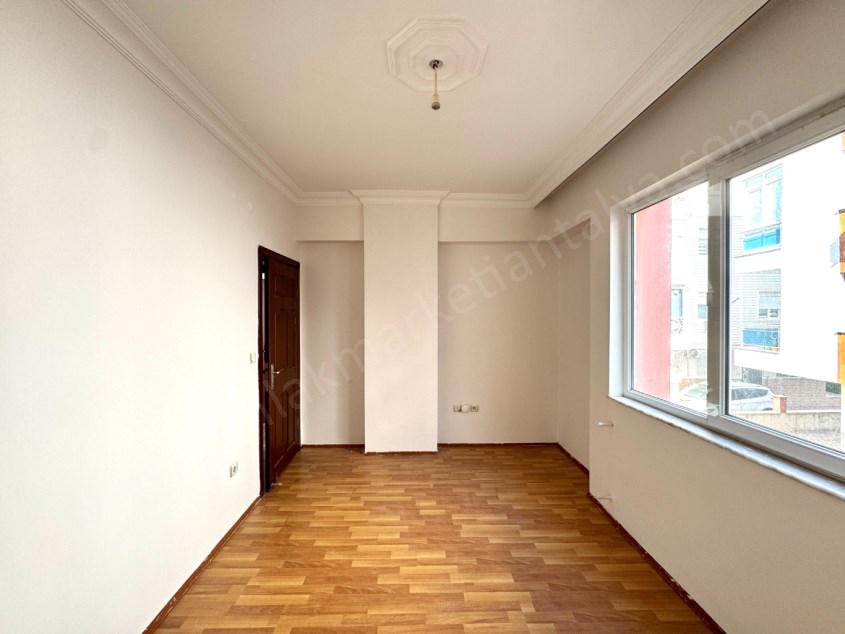 ETİLER KIZILIRMAK CADDE YANINDA KATTA GENİŞ 2+1 FIRSAT DAİRE