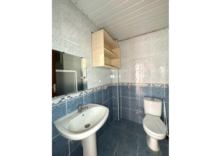 ETİLER KIZILIRMAK CADDE YANINDA KATTA GENİŞ 2+1 FIRSAT DAİRE