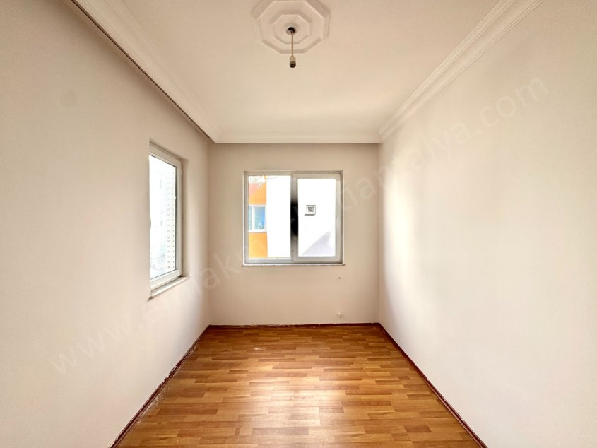 ETİLER KIZILIRMAK CADDE YANINDA KATTA GENİŞ 2+1 FIRSAT DAİRE