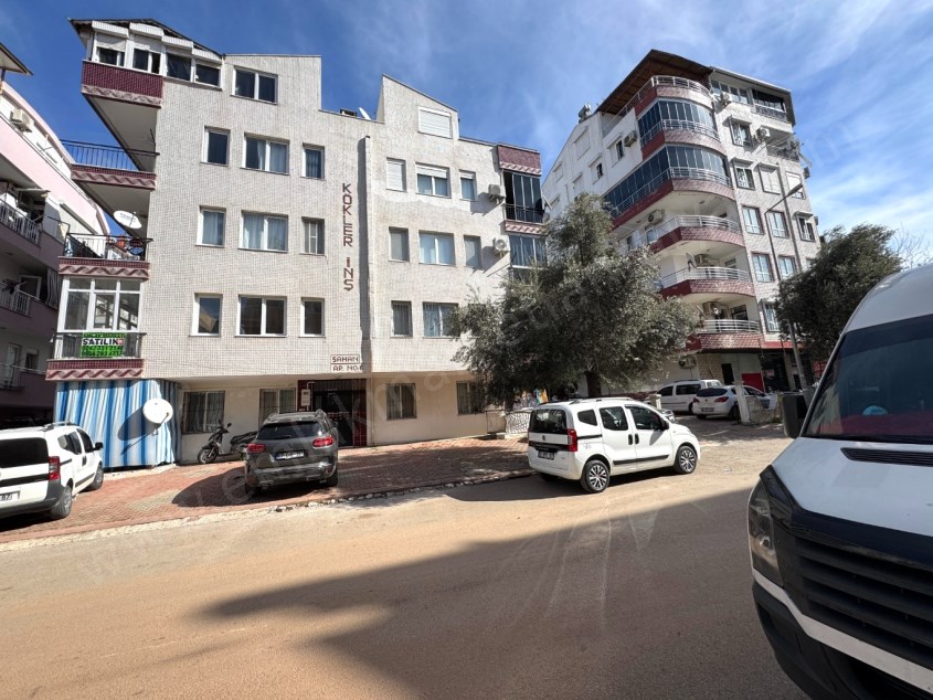 ETİLER KIZILIRMAK CADDE YANINDA KATTA GENİŞ 2+1 FIRSAT DAİRE