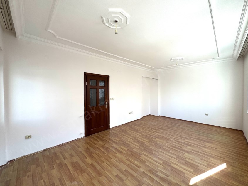 ETİLER KIZILIRMAK CADDE YANINDA KATTA GENİŞ 2+1 FIRSAT DAİRE