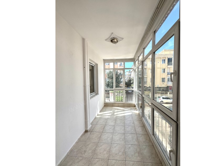 ETİLER KIZILIRMAK CADDE YANINDA KATTA GENİŞ 2+1 FIRSAT DAİRE