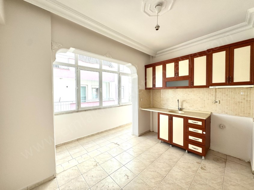 ETİLER KIZILIRMAK CADDE YANINDA KATTA GENİŞ 2+1 FIRSAT DAİRE