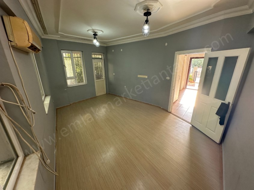 NADİRE KONUK YAKINI ÇOK GENİŞ AYRI MUTFAKLI 1+1