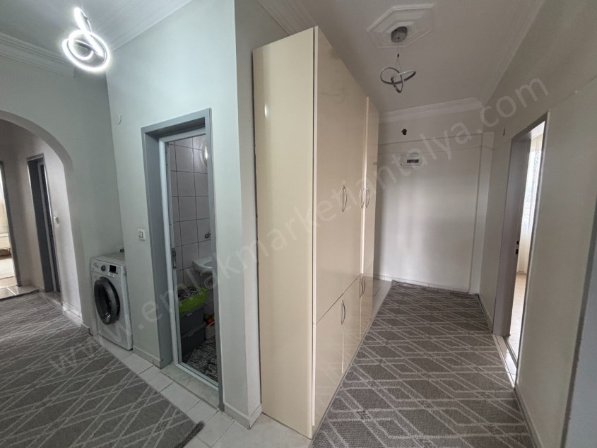 CADDE ÜZERİ GENİŞ 3+1