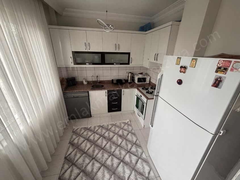 CADDE ÜZERİ GENİŞ 3+1