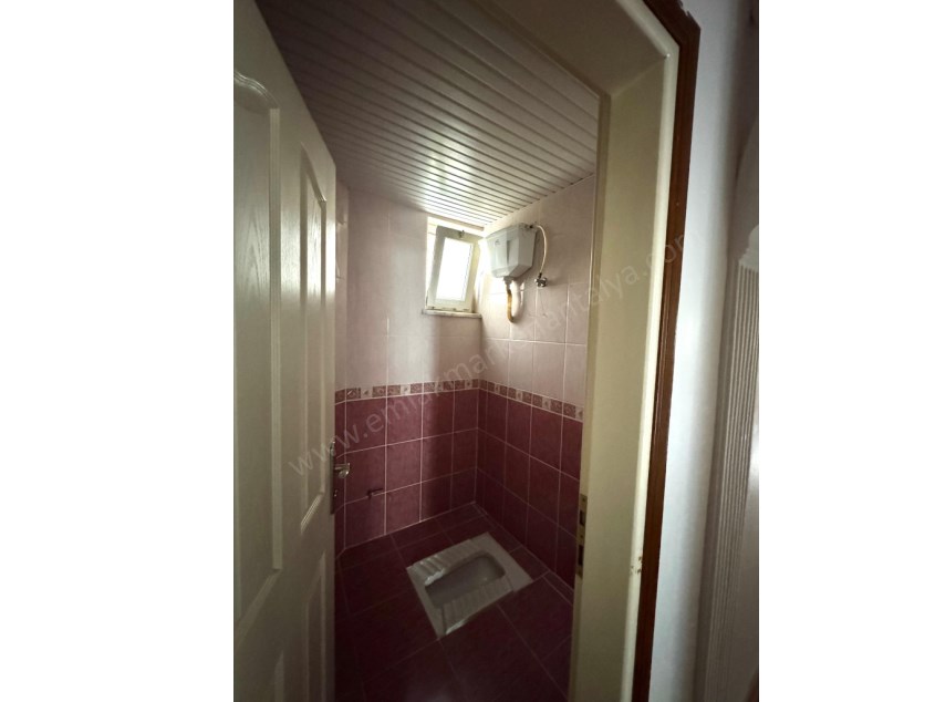 YENİGÜNDE ÇOK GENİŞ KULLANIŞLI SİTE İÇİ 3+1 DAİRE