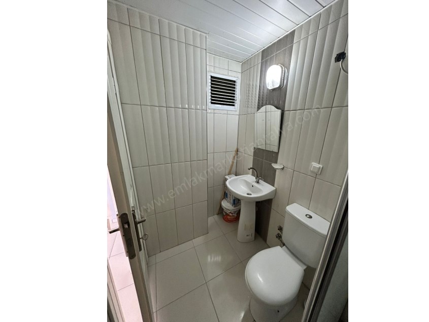 MERKEZİ KONUMDA KATTA AYRI MUTFAK 2+1 