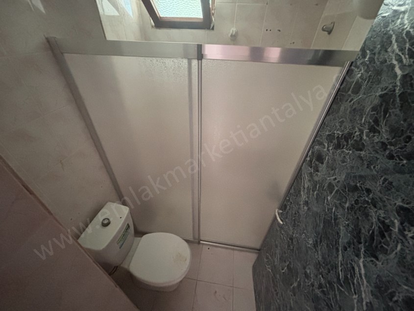 MEYDAN KAVŞAĞI ARKASI KİRALIK DAİRE