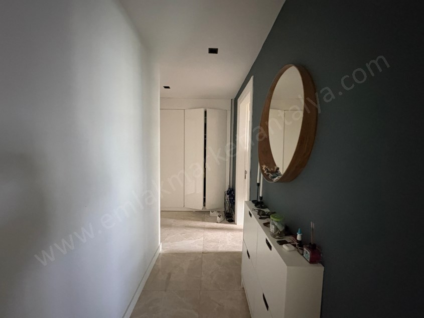  ZERDALİLİK TE LÜKS SİTE İÇİNDE GÜVENLİKLİ K.OTOPARKLI HAVUZLU ARAKAT 2+1