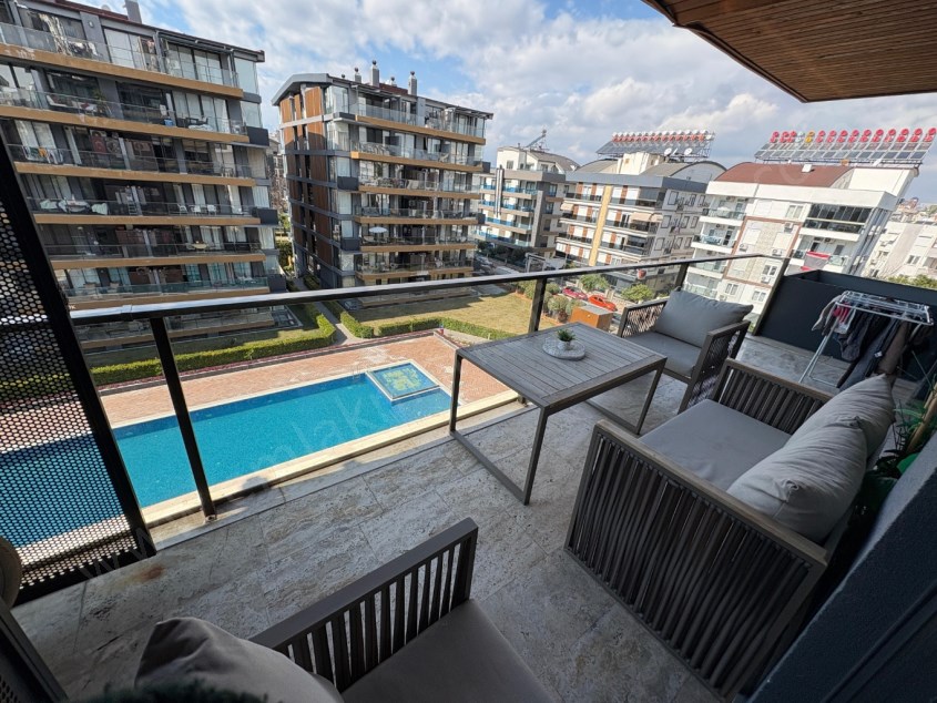  ZERDALİLİK TE LÜKS SİTE İÇİNDE GÜVENLİKLİ K.OTOPARKLI HAVUZLU ARAKAT 2+1