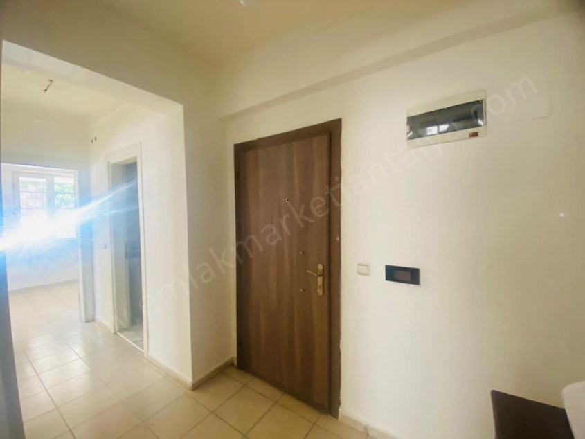 İSTER YATIRIMLIK İSTER OTURUMLUK İÇİ TADİLATLI FIRSAT 2+1