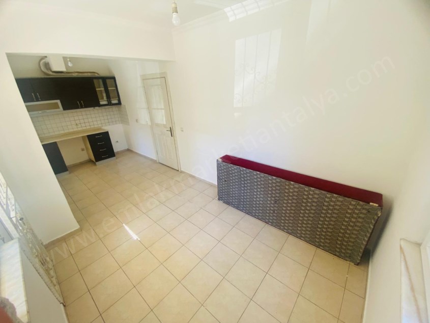 İSTER YATIRIMLIK İSTER OTURUMLUK İÇİ TADİLATLI FIRSAT 2+1