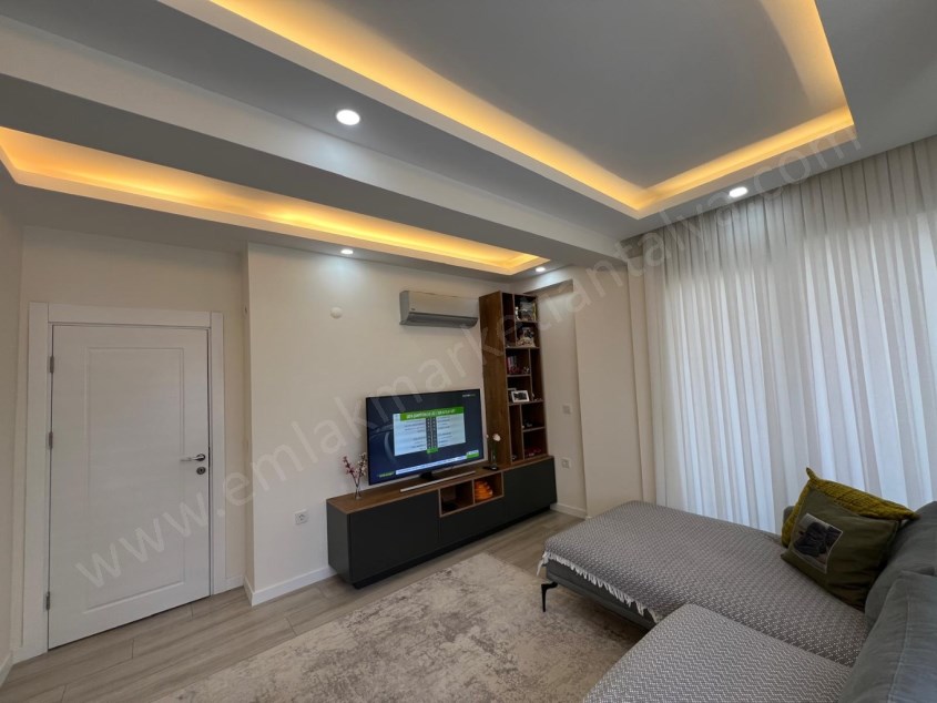 OPERA YAŞAM HAST. YAKINI ARAKAT D.GAZLI ASANSÖRLÜ ŞIK 2+1