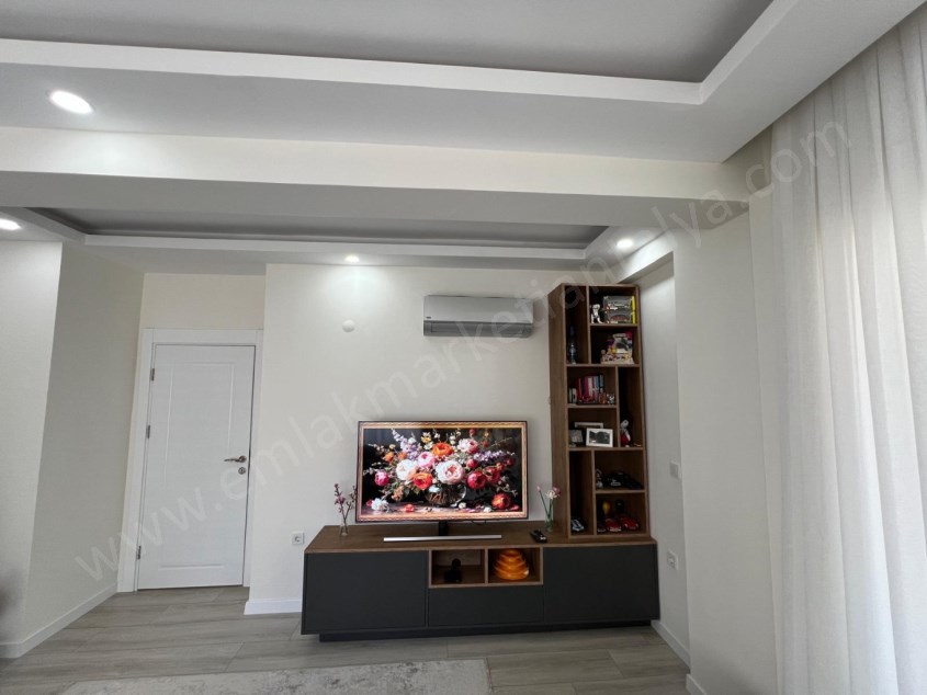 OPERA YAŞAM HAST. YAKINI ARAKAT D.GAZLI ASANSÖRLÜ ŞIK 2+1