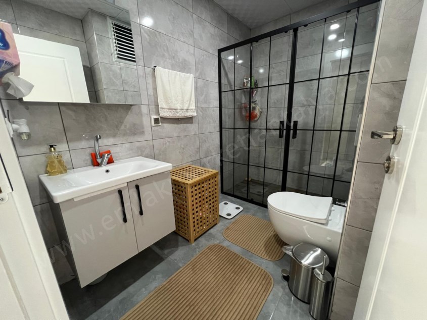 OPERA YAŞAM HAST. YAKINI ARAKAT D.GAZLI ASANSÖRLÜ ŞIK 2+1