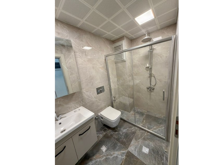 MERKEZİ KONUMDA EBEVEYN BANYOLU LÜKS 2+1 DAİRE