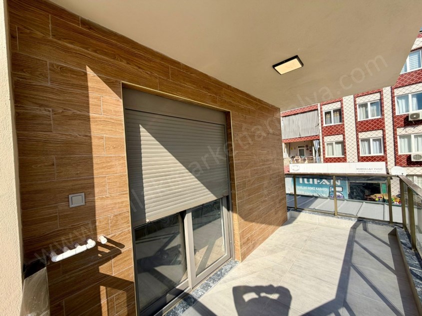 MERKEZİ KONUMDA EBEVEYN BANYOLU LÜKS 2+1 DAİRE