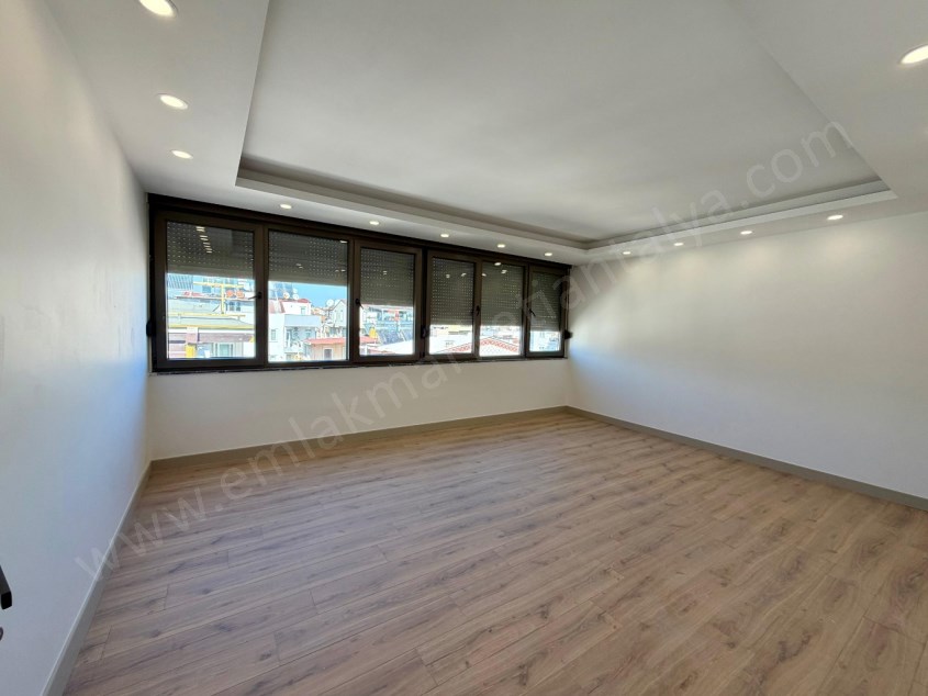 MERKEZİ KONUMDA KULLANIŞLI 4+1 SÜPER LÜKS DUBLEKS DAİRE