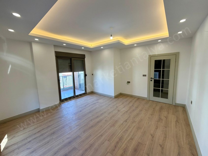 MERKEZİ KONUMDA KULLANIŞLI 4+1 SÜPER LÜKS DUBLEKS DAİRE