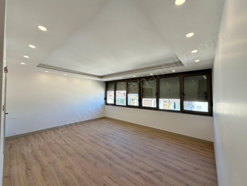 MERKEZİ KONUMDA KULLANIŞLI 4+1 SÜPER LÜKS DUBLEKS DAİRE