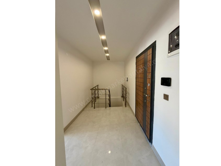 MERKEZİ KONUMDA KULLANIŞLI 4+1 SÜPER LÜKS DUBLEKS DAİRE