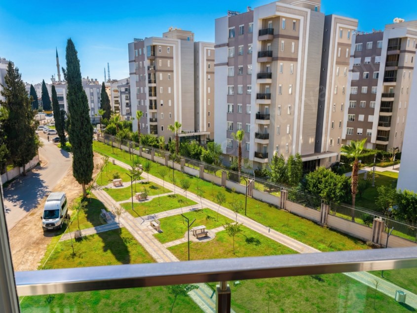 YENİGÜNDE SİTE İÇİ , DOĞALGAZLI , ŞIK MİMARİLİ KATTA 2+1