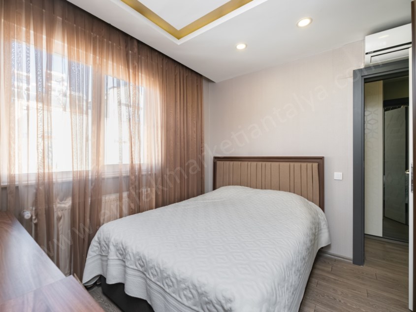 YENİGÜNDE SİTE İÇİ , DOĞALGAZLI , ŞIK MİMARİLİ KATTA 2+1