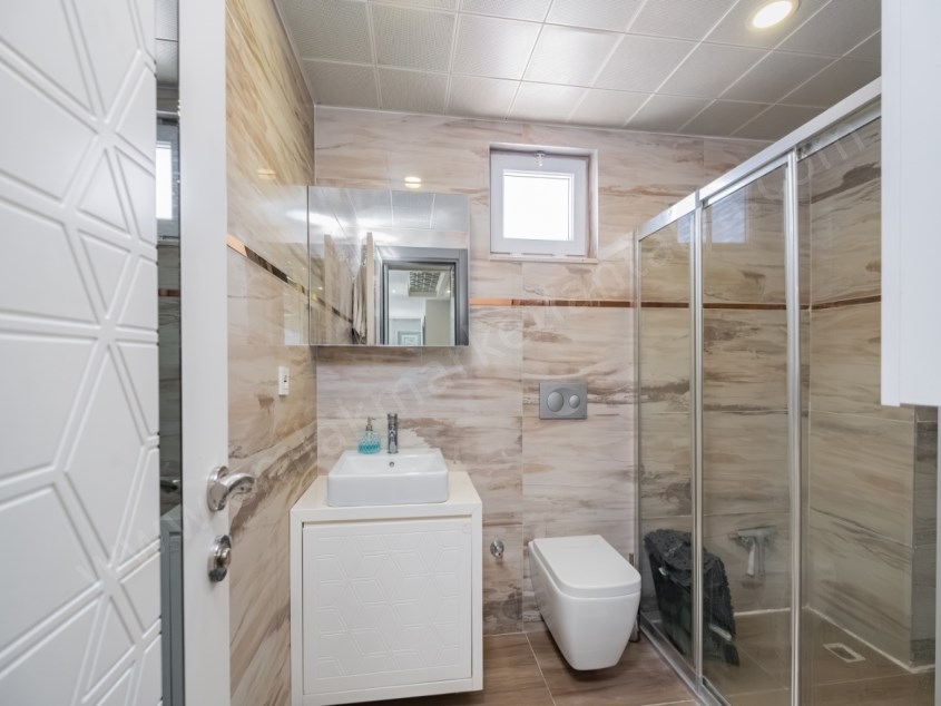 YENİGÜNDE SİTE İÇİ , DOĞALGAZLI , ŞIK MİMARİLİ KATTA 2+1