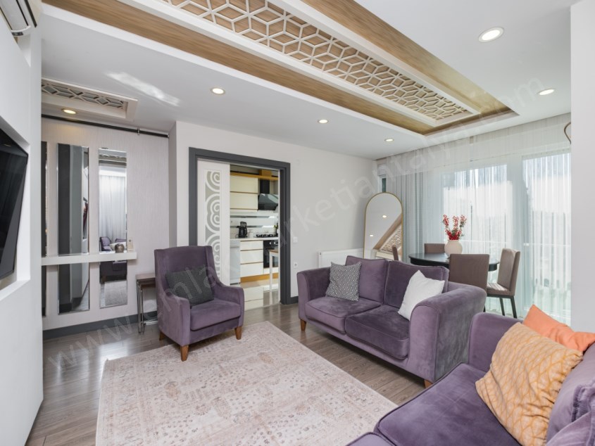 YENİGÜNDE SİTE İÇİ , DOĞALGAZLI , ŞIK MİMARİLİ KATTA 2+1