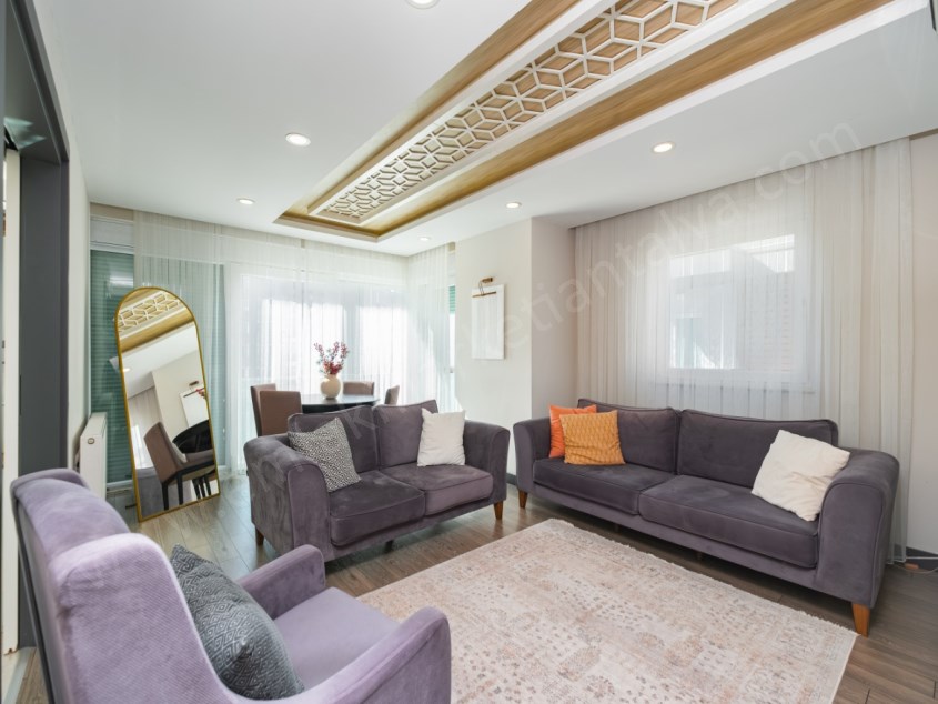 YENİGÜNDE SİTE İÇİ , DOĞALGAZLI , ŞIK MİMARİLİ KATTA 2+1