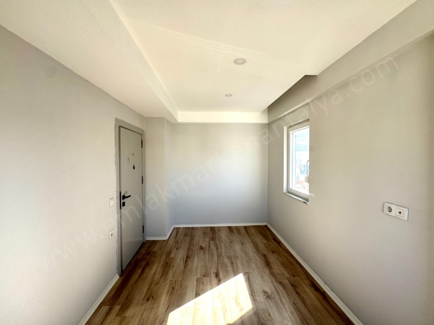 MEYDAN KAVŞAĞI YAKINI EBV.BANYOLU LÜKS 3+1 KİRALIK