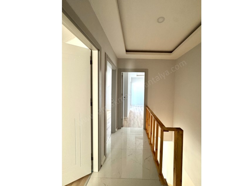 MEYDAN KAVŞAĞI YAKINI EBV.BANYOLU LÜKS 3+1 KİRALIK