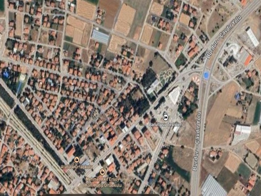 TEFENNİ MERKEZ ZAFER MAH. 901 M² SATILIK ARSA